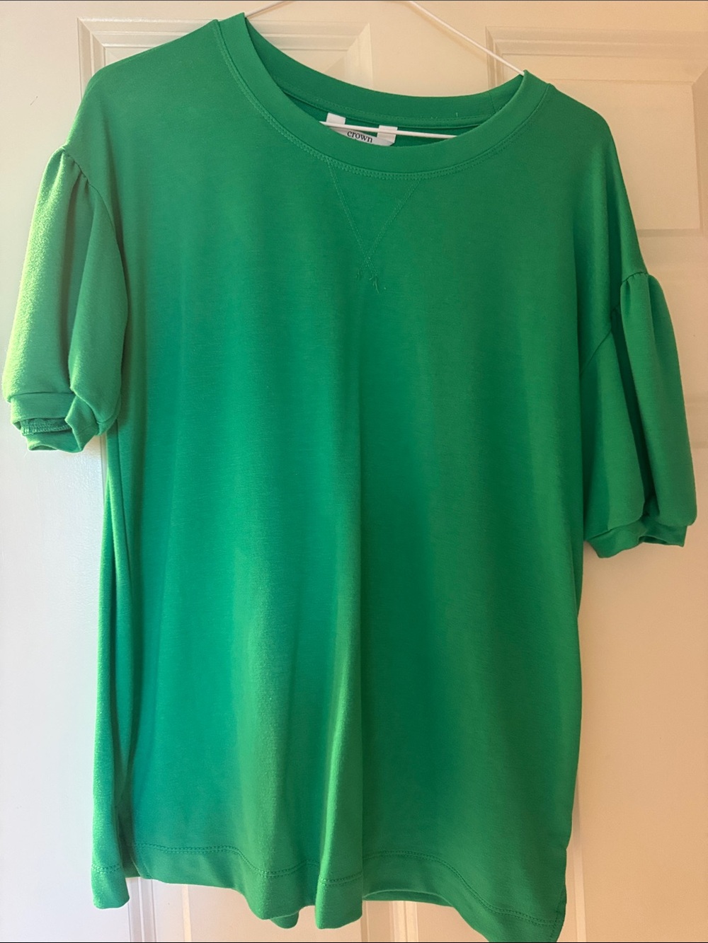 crown & ivy Green Puff Sleeve Top